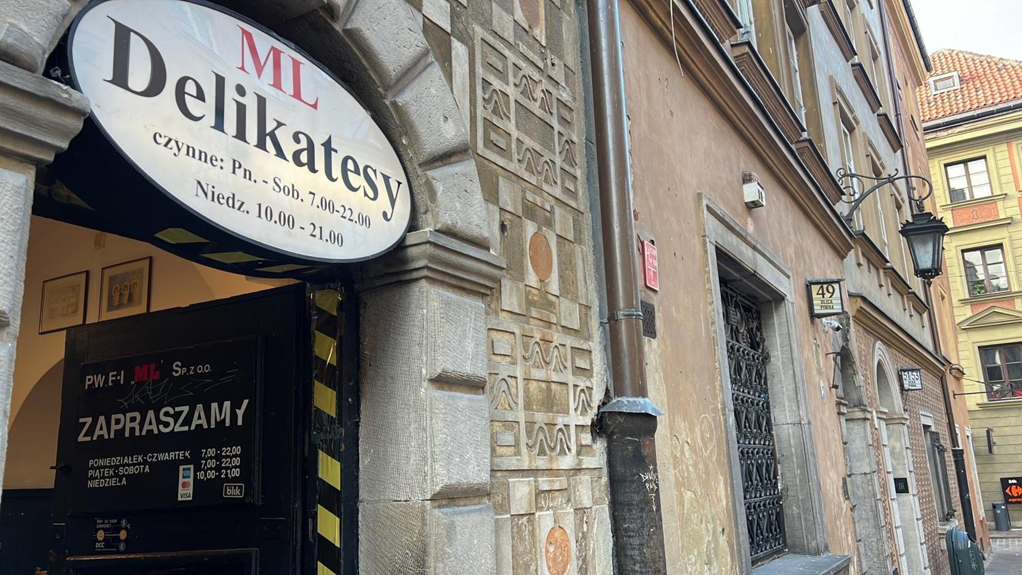 Nr 1 Europa22 Centrum Apartment Old Town Warsaw Stare Miasto Historyczna Kamienica Umiejscowiona W Zabytkowej Czesci Warszawy Obok Parku Multimedialnego I Barbakanu Parking 24H Sniadanie Opcjonaln Breakfast Optional Check In From 14 Pm Parter Ground Exteriér fotografie