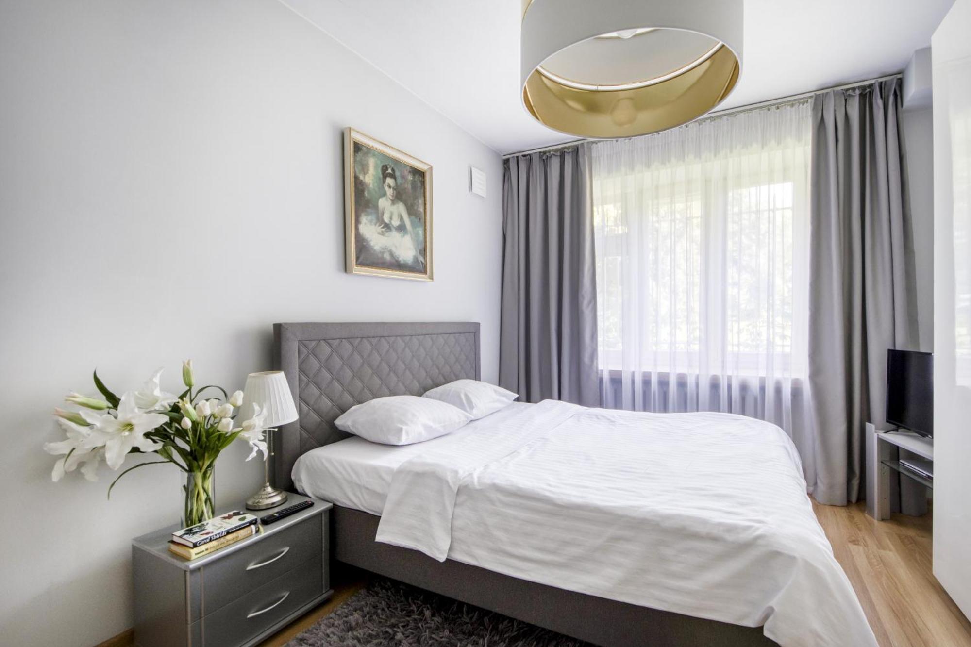 Nr 1 Europa22 Centrum Apartment Old Town Warsaw Stare Miasto Historyczna Kamienica Umiejscowiona W Zabytkowej Czesci Warszawy Obok Parku Multimedialnego I Barbakanu Parking 24H Sniadanie Opcjonaln Breakfast Optional Check In From 14 Pm Parter Ground Exteriér fotografie